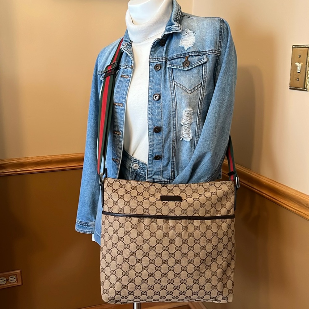 🌸Gucci Crossbody Bag 🌸